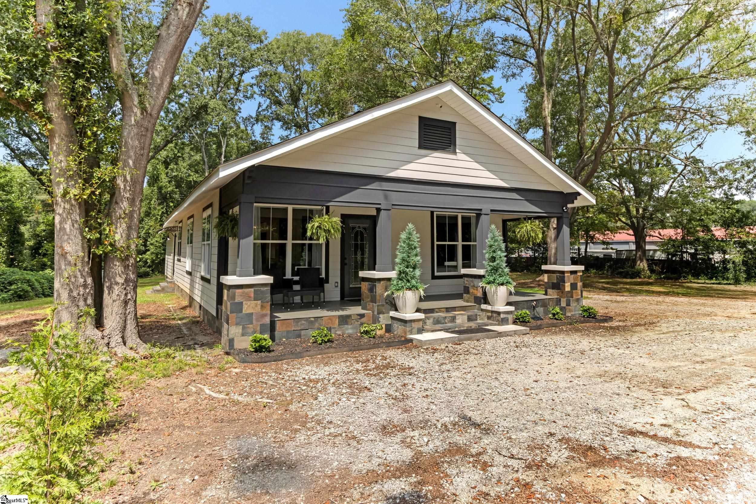 900 Irwin Avenue