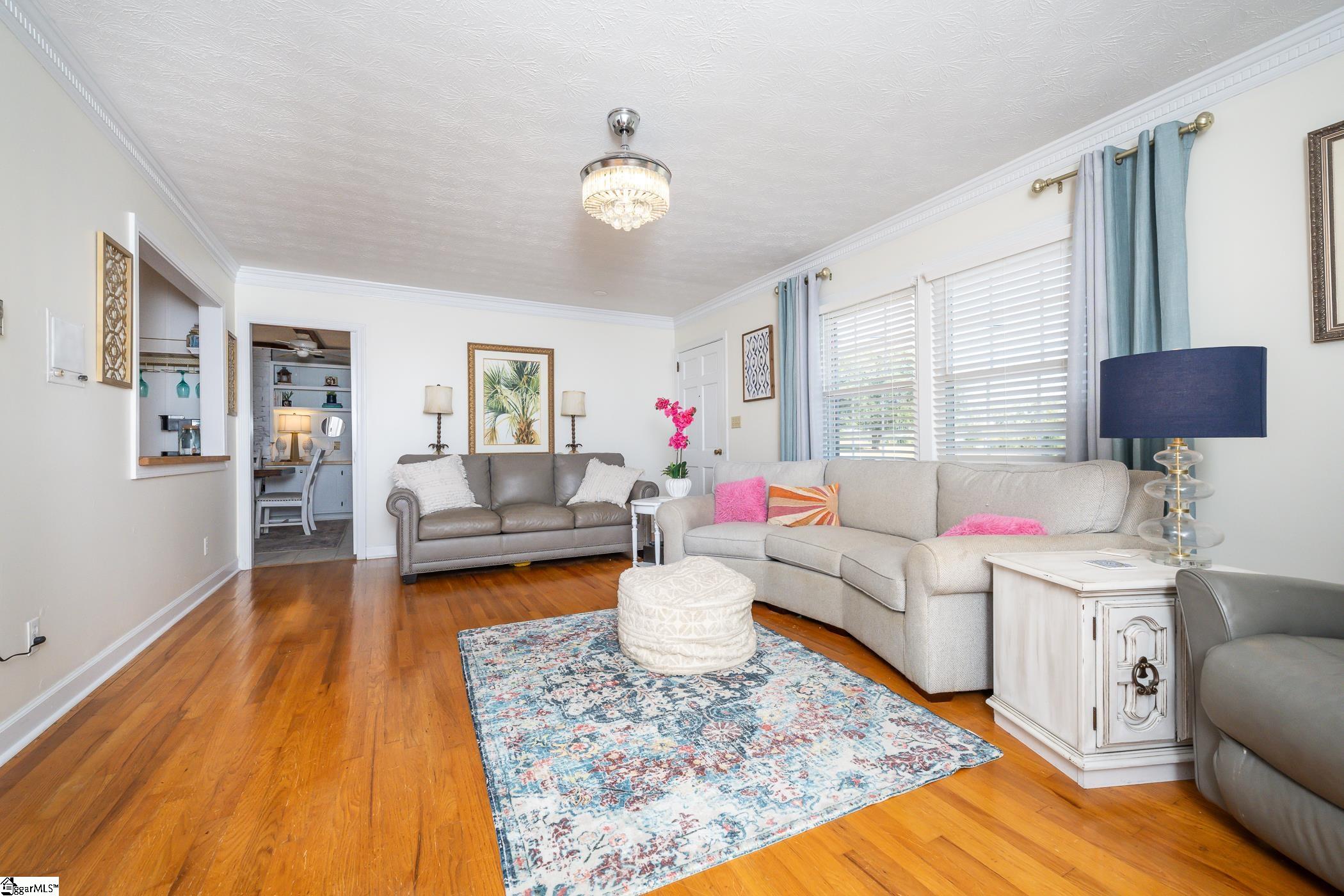 401 S Glassy Mountain Road