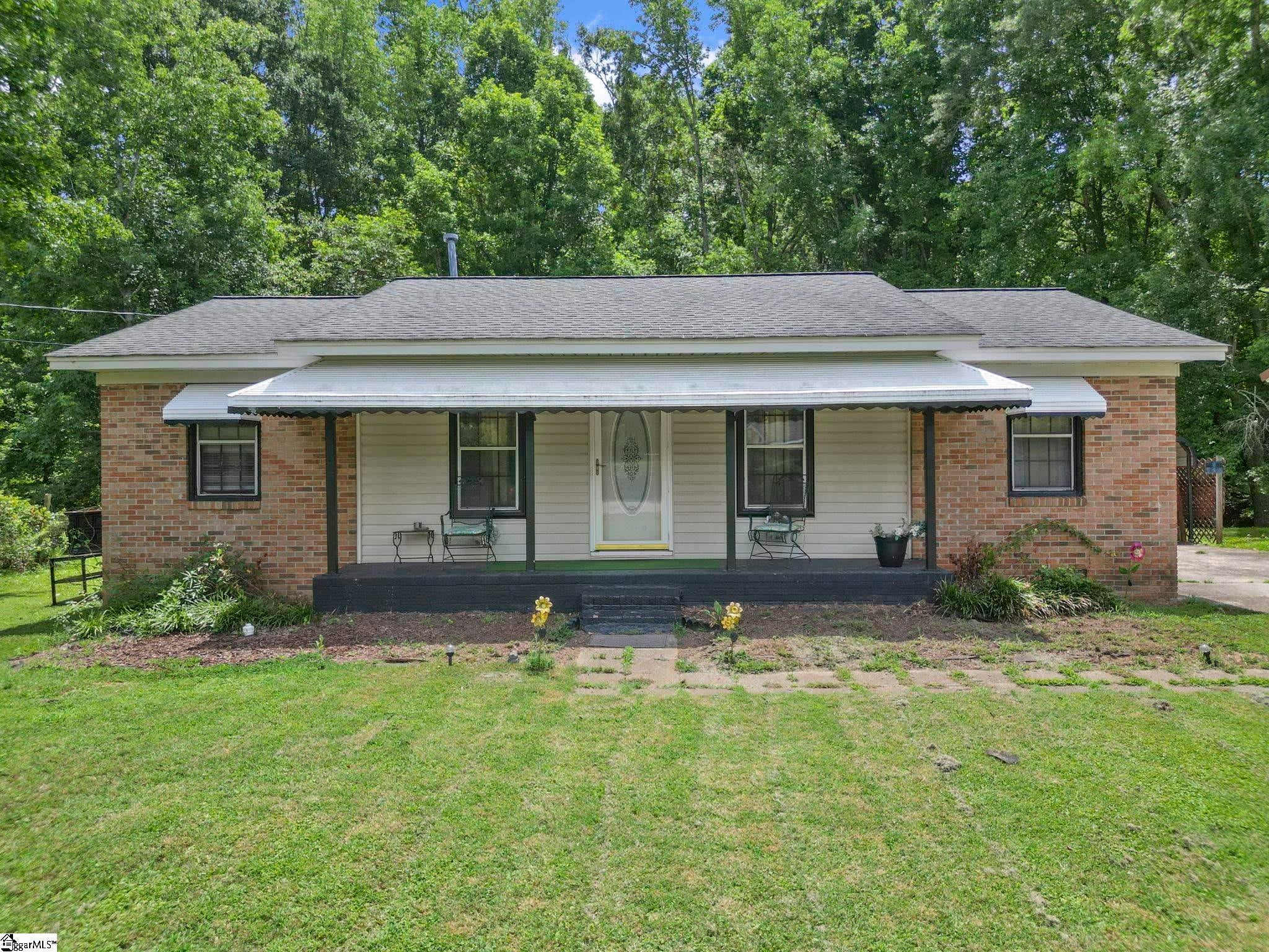 304 Stuart Street, Laurens, SC, 29360