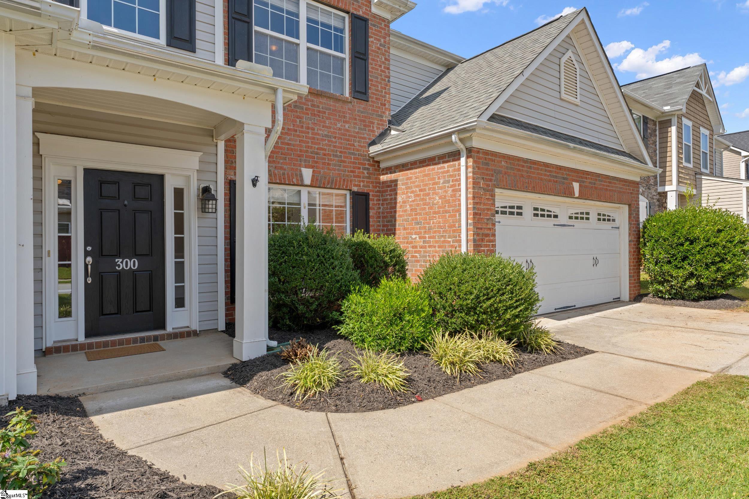 300 Roanoke Way