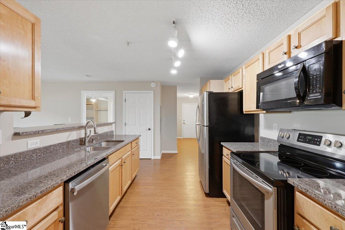 1612 Harts Ridge Drive