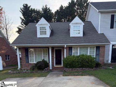 Photo of 366 W Pointe Drive, Spartanburg, SC 29301 (MLS # 1592582)