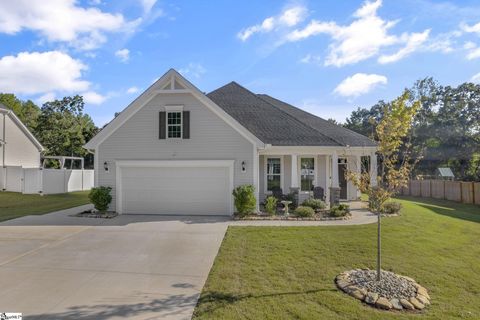 Photo of 739 Oak Hill Lane, Belton, SC 29672 (MLS # 1571270)