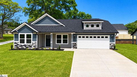 366 W Church Avenue Gaffney SC 29341
