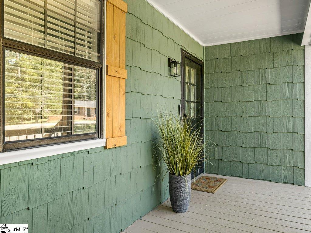 807 Glenn Springs Road