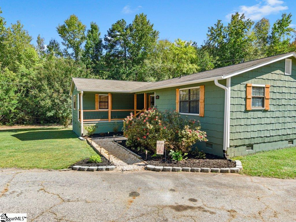 807 Glenn Springs Road