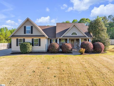 Photo of 58 Jude Court, Taylors, SC 29651 (MLS # 1587814)