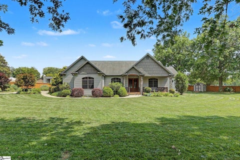 Photo of 102 Gresham Road, Simpsonville, SC 29681 (MLS # 1597538)