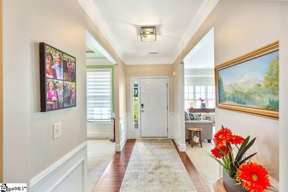1003 Hillcrest Court