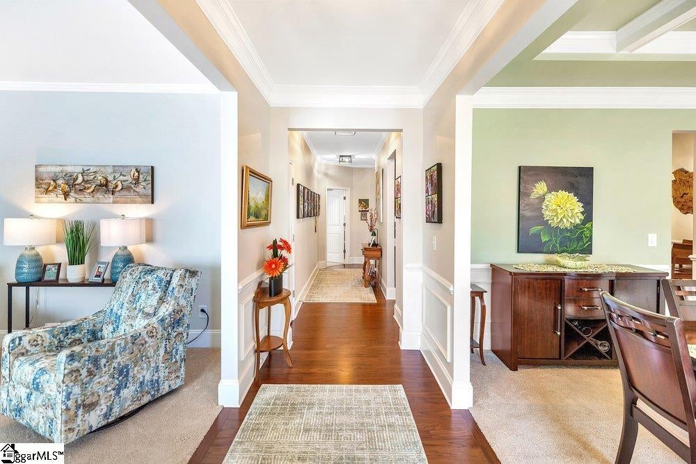 1003 Hillcrest Court