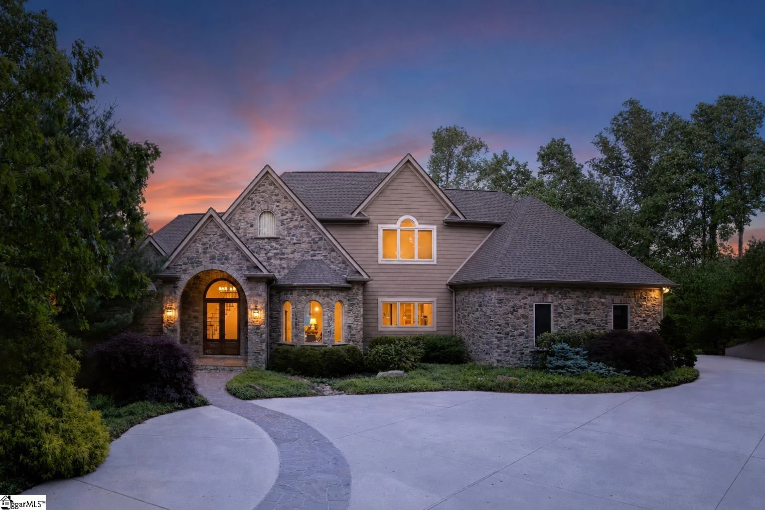 39 The Cliffs Parkway