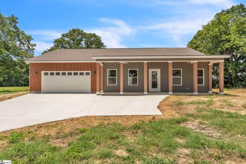 Photo of 5138 N Old Laurens Road, Gray Court, SC 29645 (MLS # 1580648)