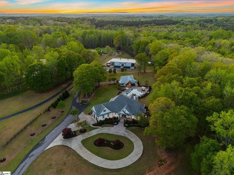 Photo of 224 Hillside Church Road, Fountain Inn, SC 29644 (MLS # 1589859)