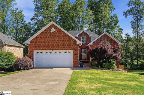 Photo of 379 Sandpiper Drive, Boiling Springs, SC 29316 (MLS # 1589389)
