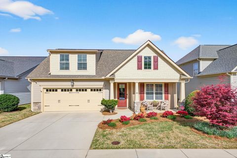 Photo of 334 Belle Oaks Drive, Simpsonville, SC 29680 (MLS # 1587430)