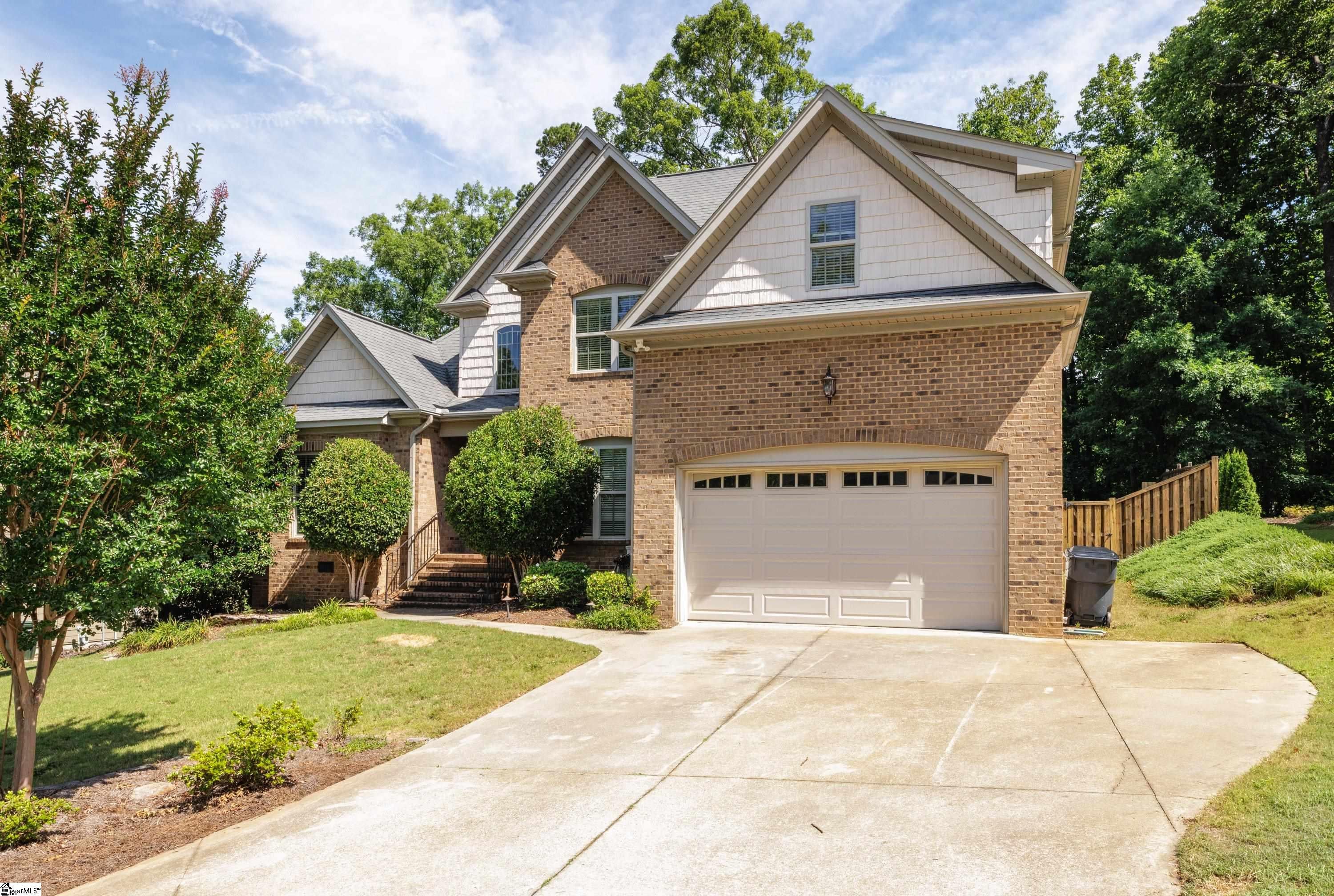 100 Carolina Oaks Drive