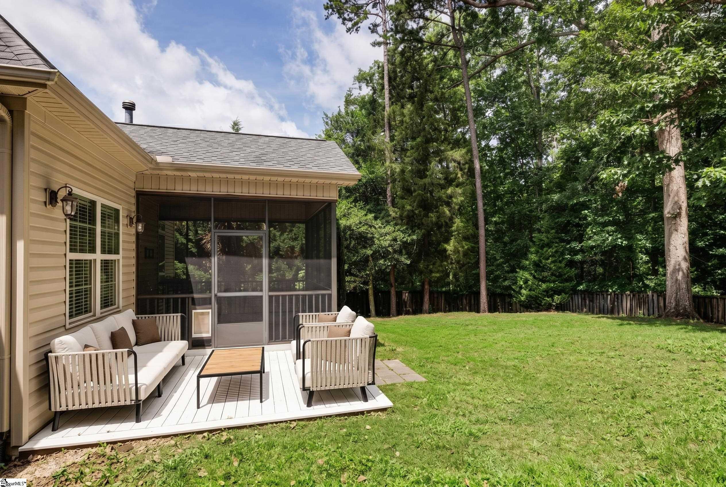 100 Carolina Oaks Drive