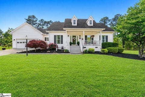 Photo of 317 Green Oaks Rd, Greenwood, SC 29649 (MLS # 1603709)