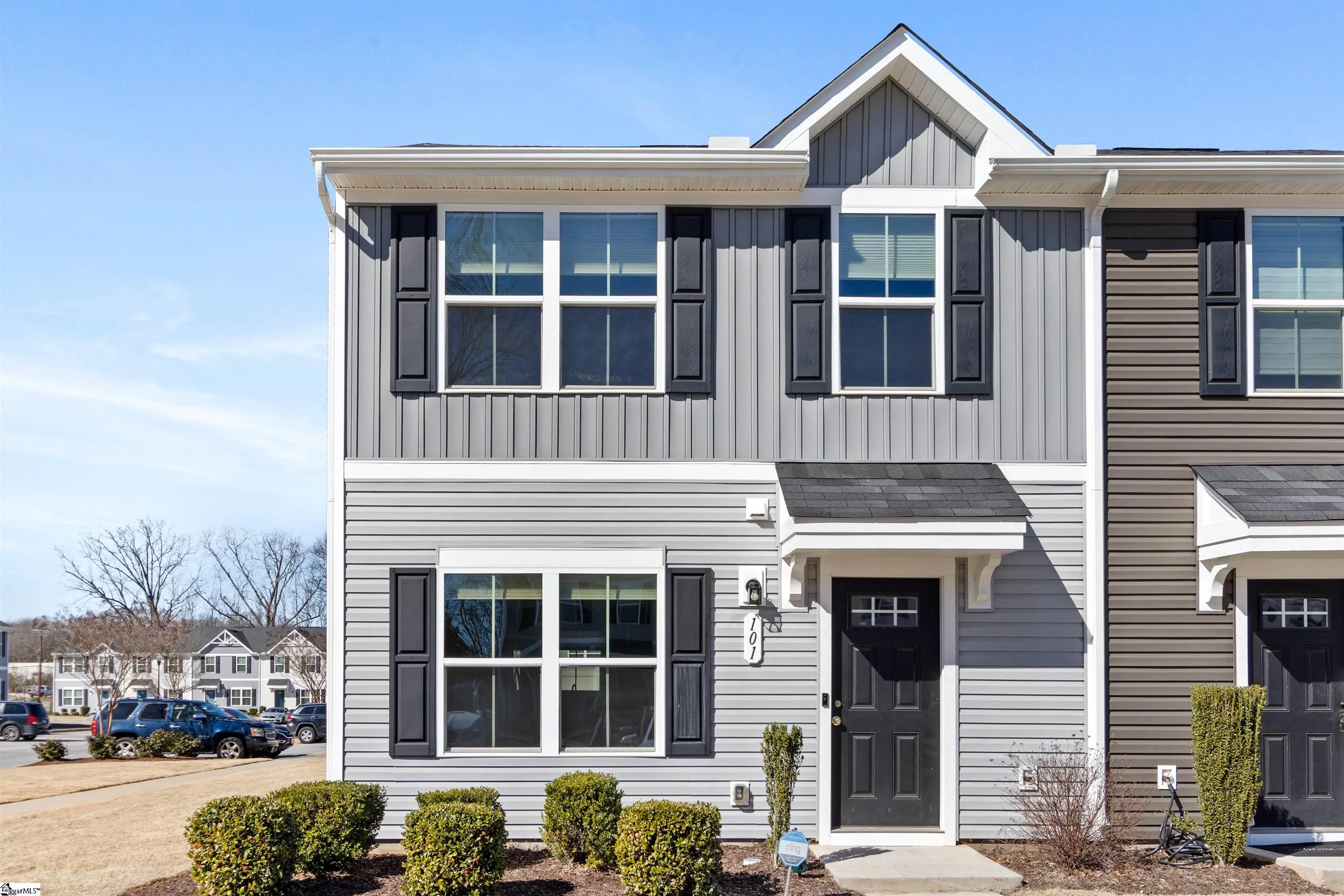 101 Fernside Court