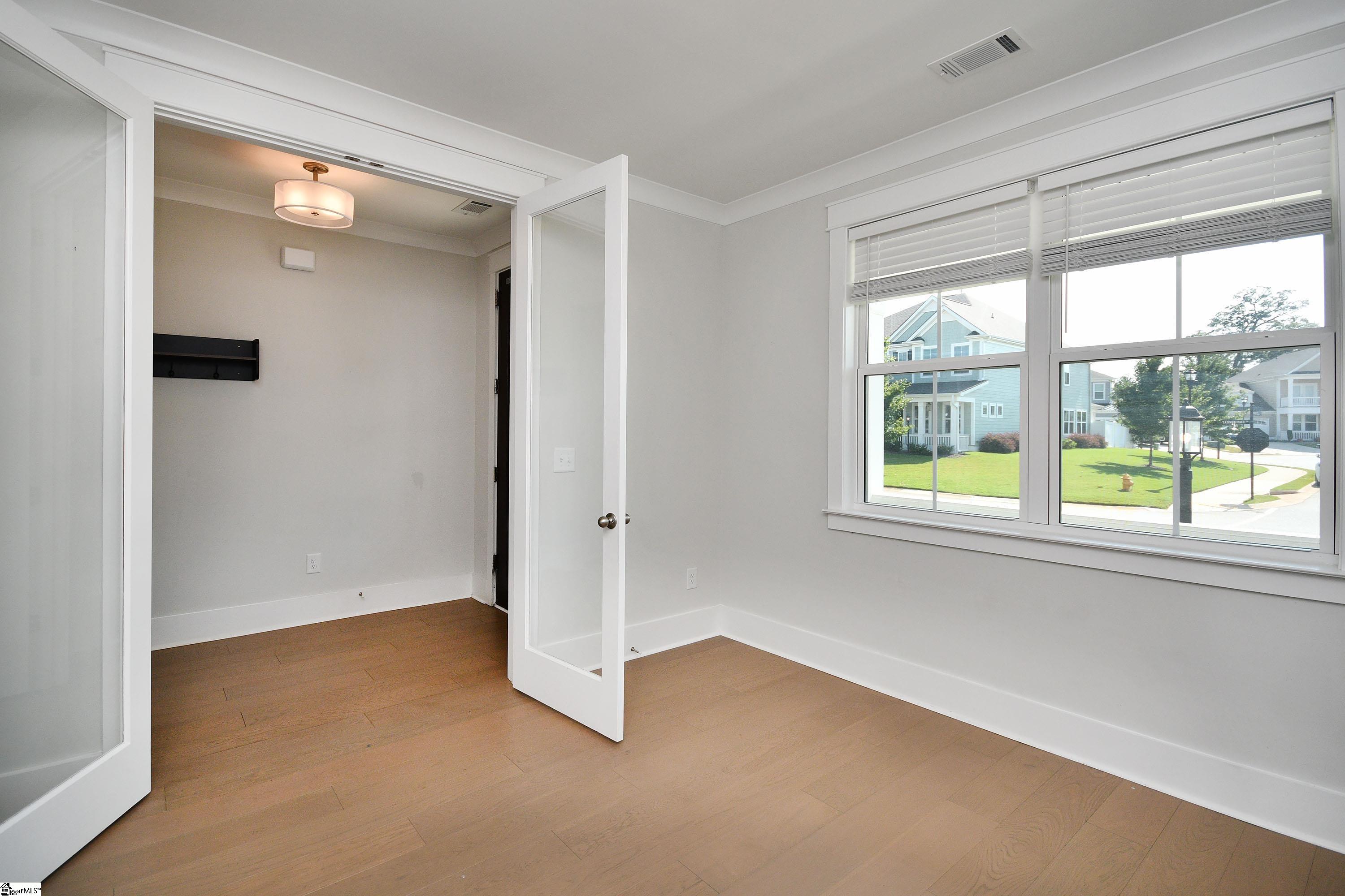 Greenville, South Carolina 29607, United States, 5 Bedrooms Bedrooms, ,5 BathroomsBathrooms,Residential,Active,204526