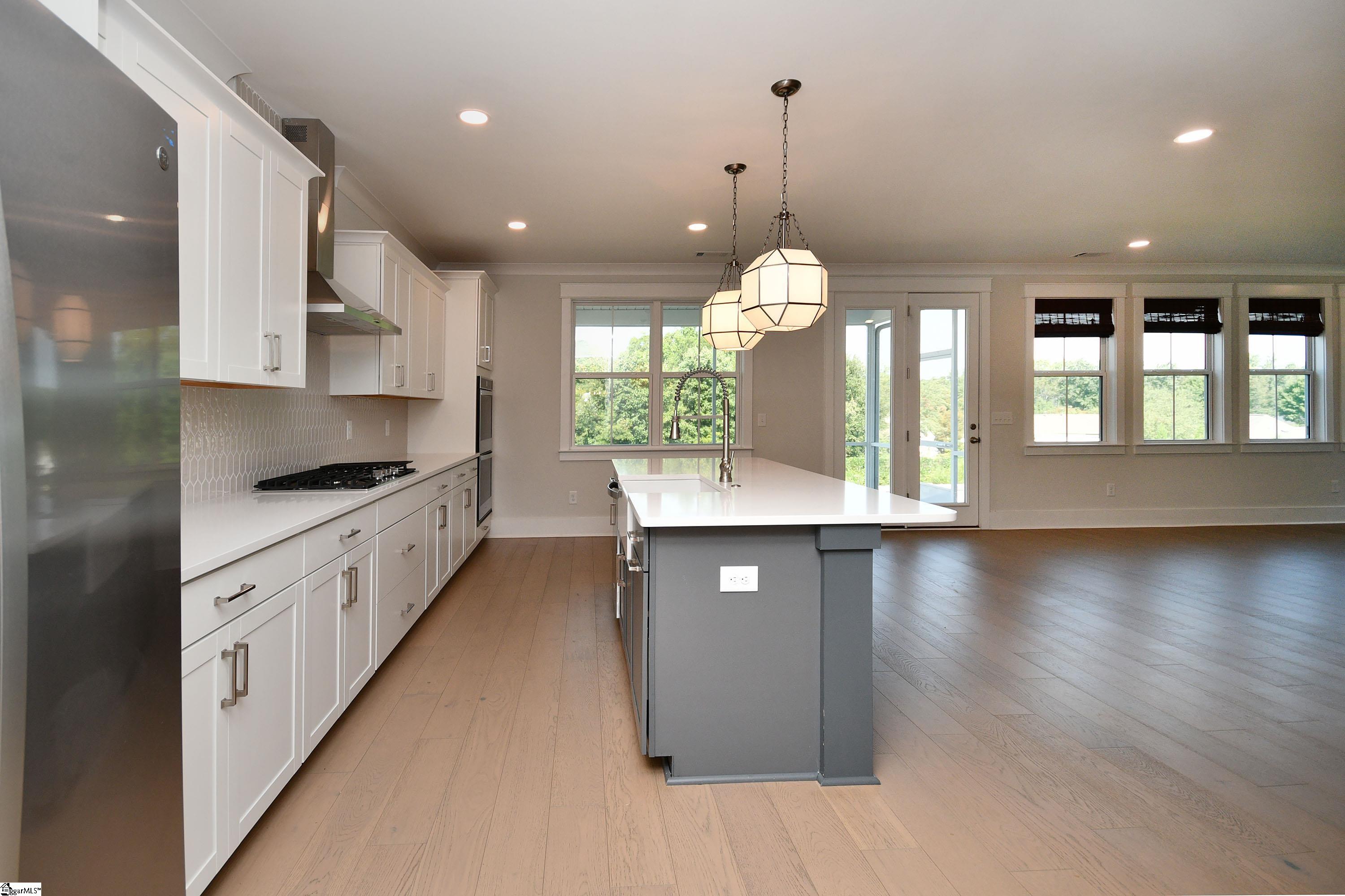 Greenville, South Carolina 29607, United States, 5 Bedrooms Bedrooms, ,5 BathroomsBathrooms,Residential,Active,204526