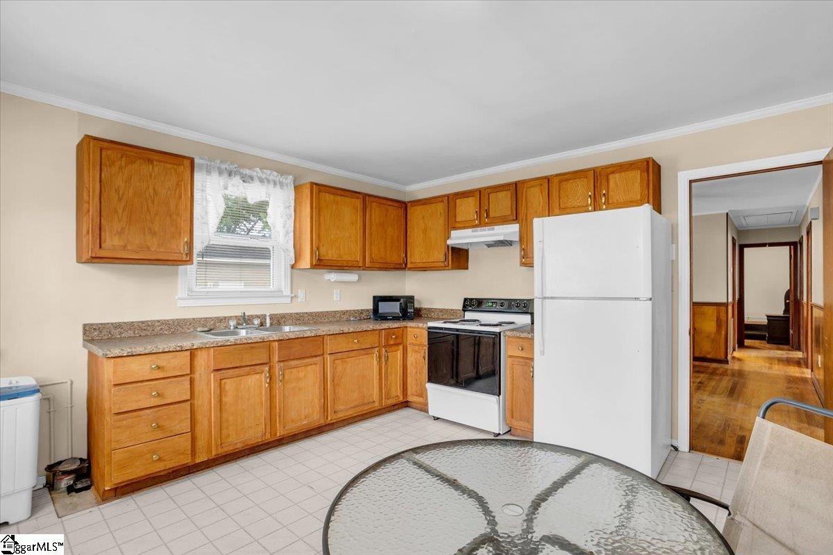 Greenville, South Carolina 29611, United States, 3 Bedrooms Bedrooms, ,2 BathroomsBathrooms,Residential,Active,177926