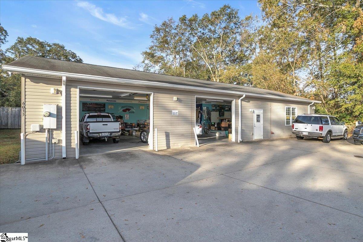 Greenville, South Carolina 29611, United States, 3 Bedrooms Bedrooms, ,2 BathroomsBathrooms,Residential,Active,177926