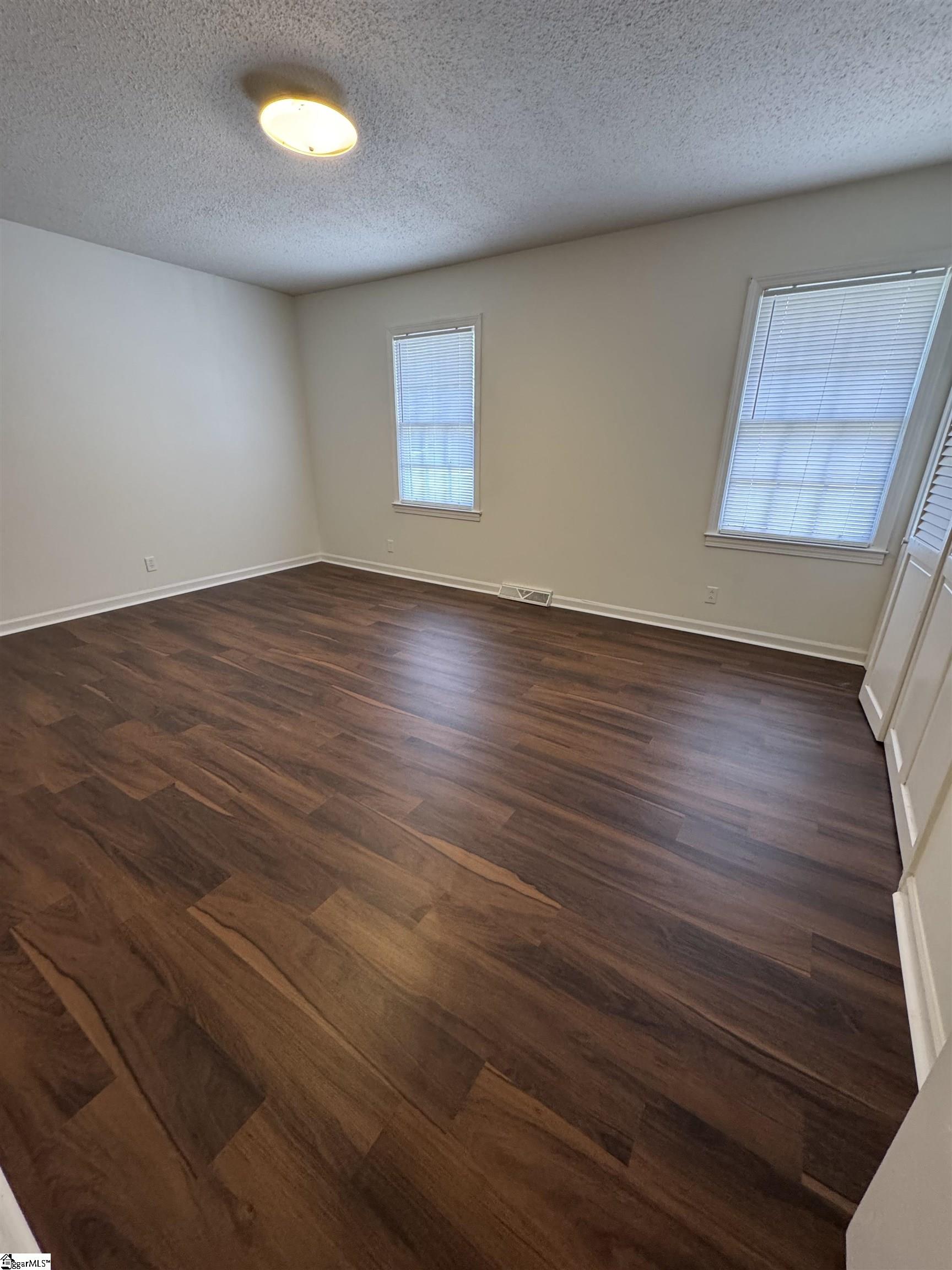 Greenville, South Carolina 29605, United States, 3 Bedrooms Bedrooms, ,2 BathroomsBathrooms,Residential,Active,199800