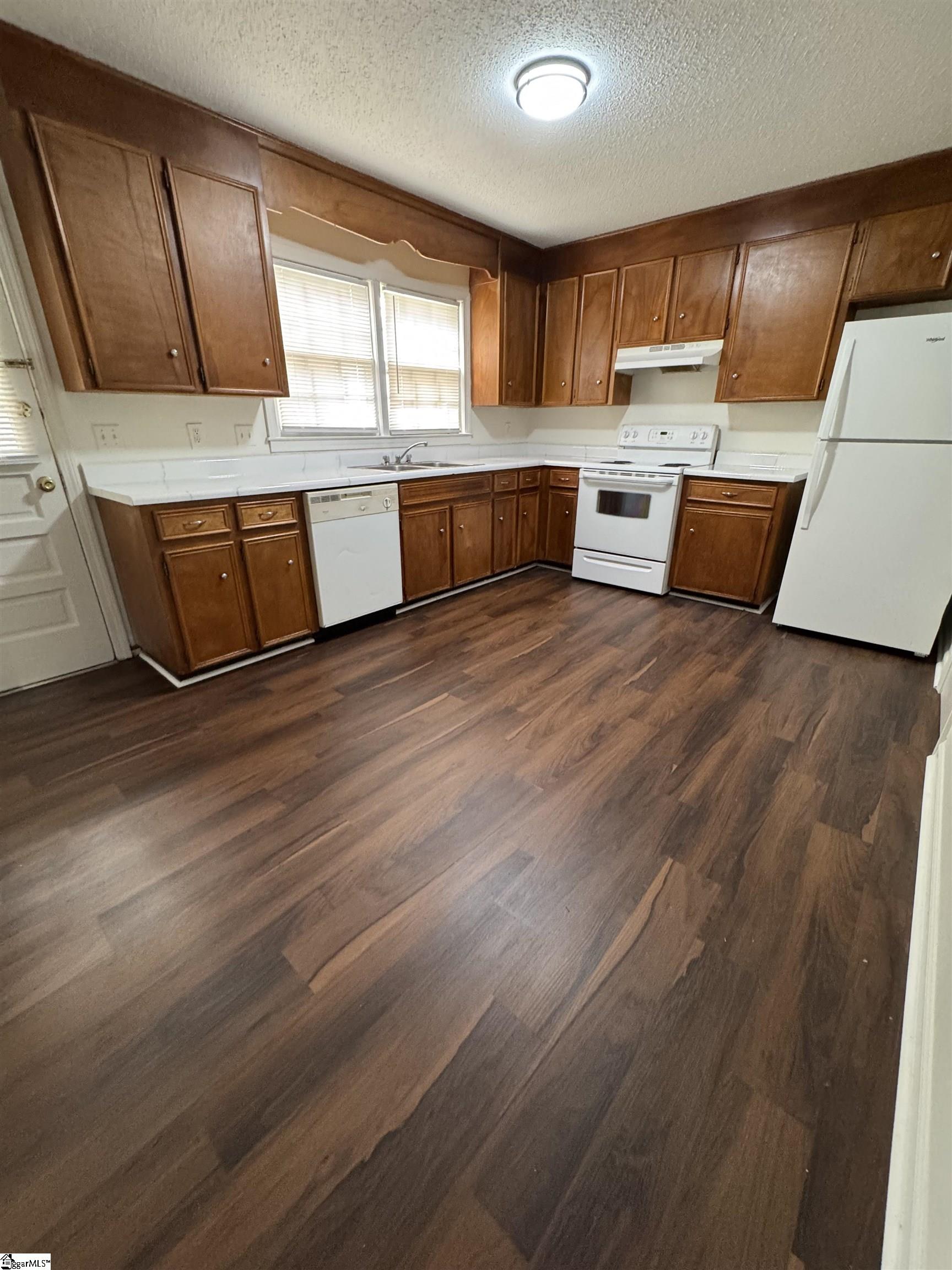 Greenville, South Carolina 29605, United States, 3 Bedrooms Bedrooms, ,2 BathroomsBathrooms,Residential,Active,199800