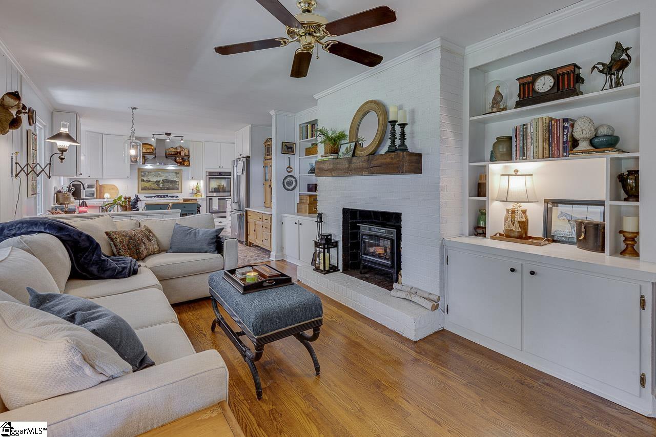 Greenville, South Carolina 29615, United States, 3 Bedrooms Bedrooms, ,2 BathroomsBathrooms,Residential,Contingent,130522