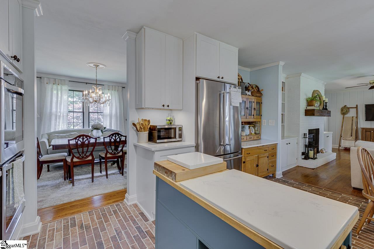 Greenville, South Carolina 29615, United States, 3 Bedrooms Bedrooms, ,2 BathroomsBathrooms,Residential,Contingent,130522