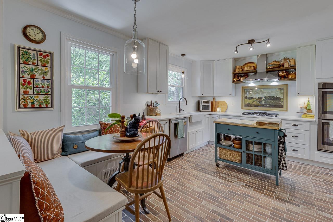 Greenville, South Carolina 29615, United States, 3 Bedrooms Bedrooms, ,2 BathroomsBathrooms,Residential,Contingent,130522