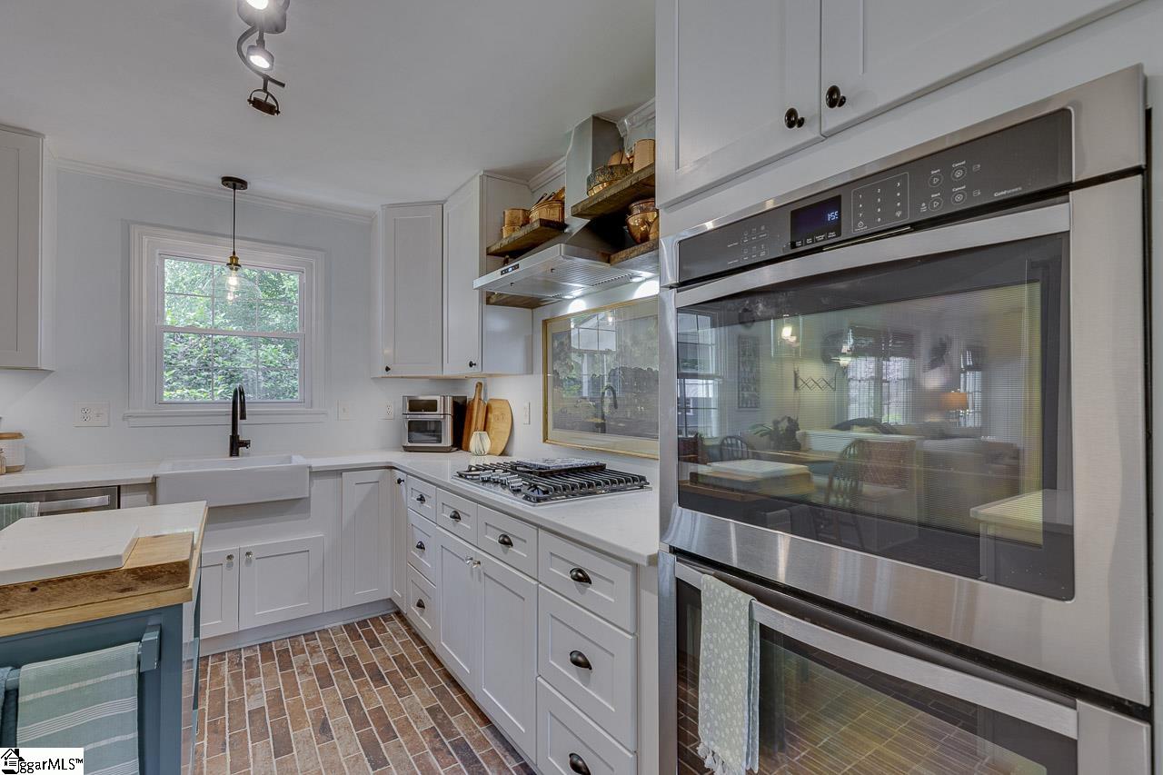 Greenville, South Carolina 29615, United States, 3 Bedrooms Bedrooms, ,2 BathroomsBathrooms,Residential,Contingent,130522