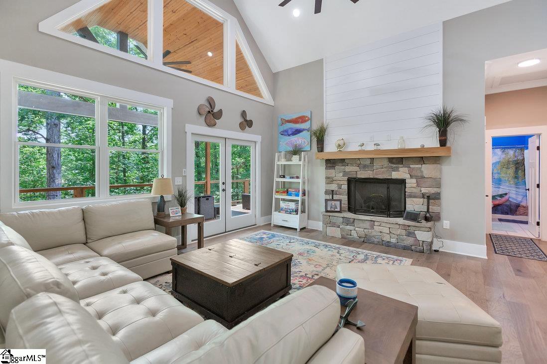 1115 Hawk Harbor Drive