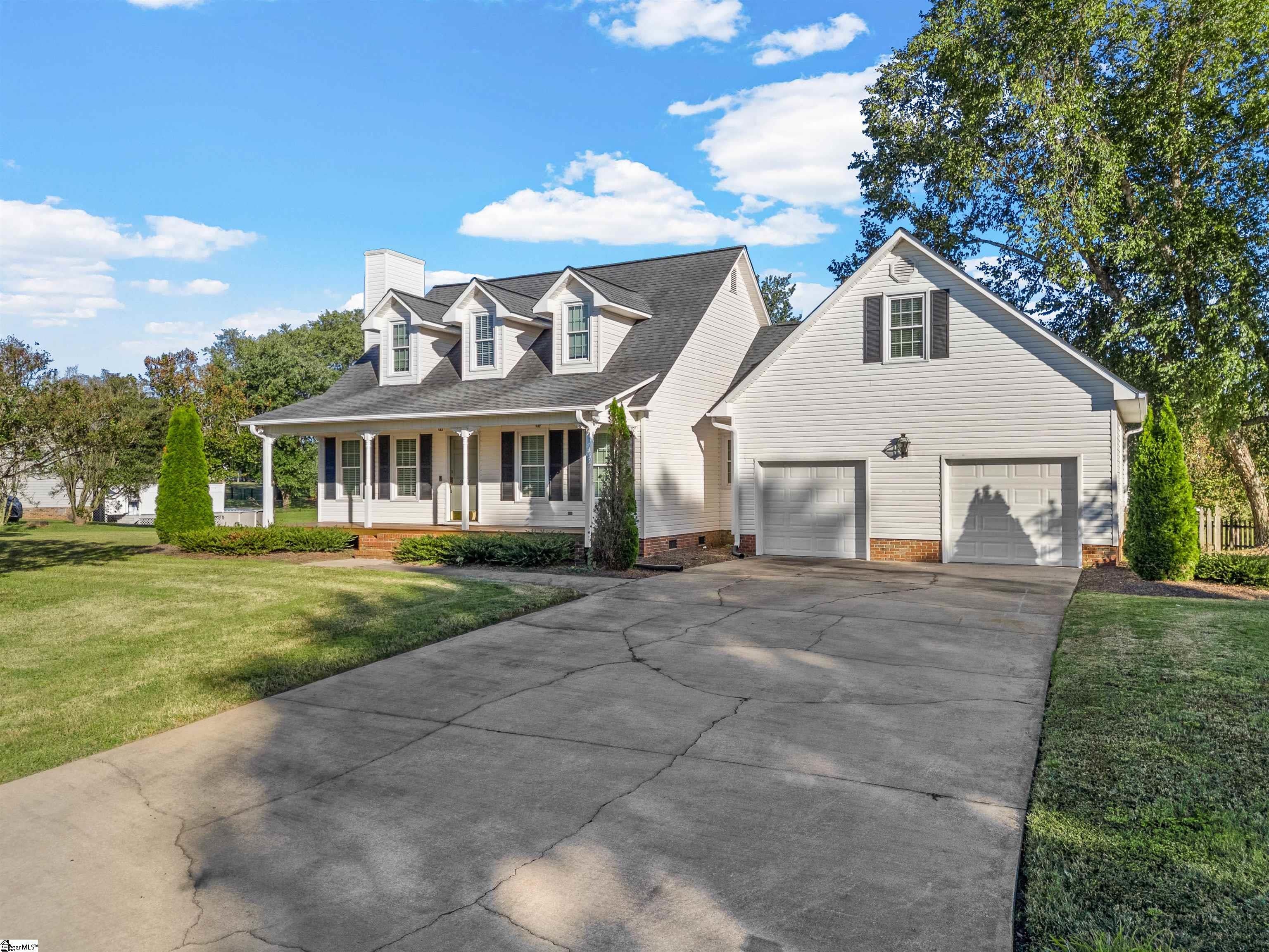 207 SW Fieldsedge Drive