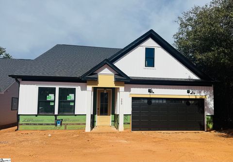 200 Highland Street Taylors SC 29687