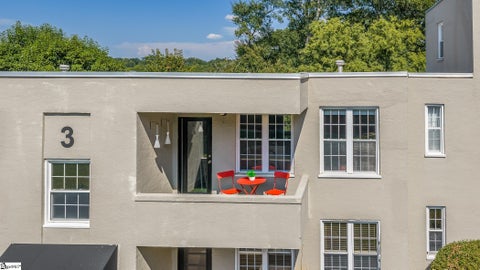 Photo of 601 Cleveland Street Apt 3D #Apt 3D, Greenville, SC 29601 (MLS # 1604594)