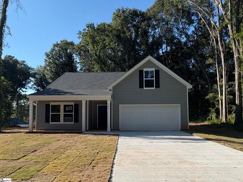 Photo of 121 Perry Dean Road Lot 4 #Lot 4, Laurens, SC 29360 (MLS # 1575010)