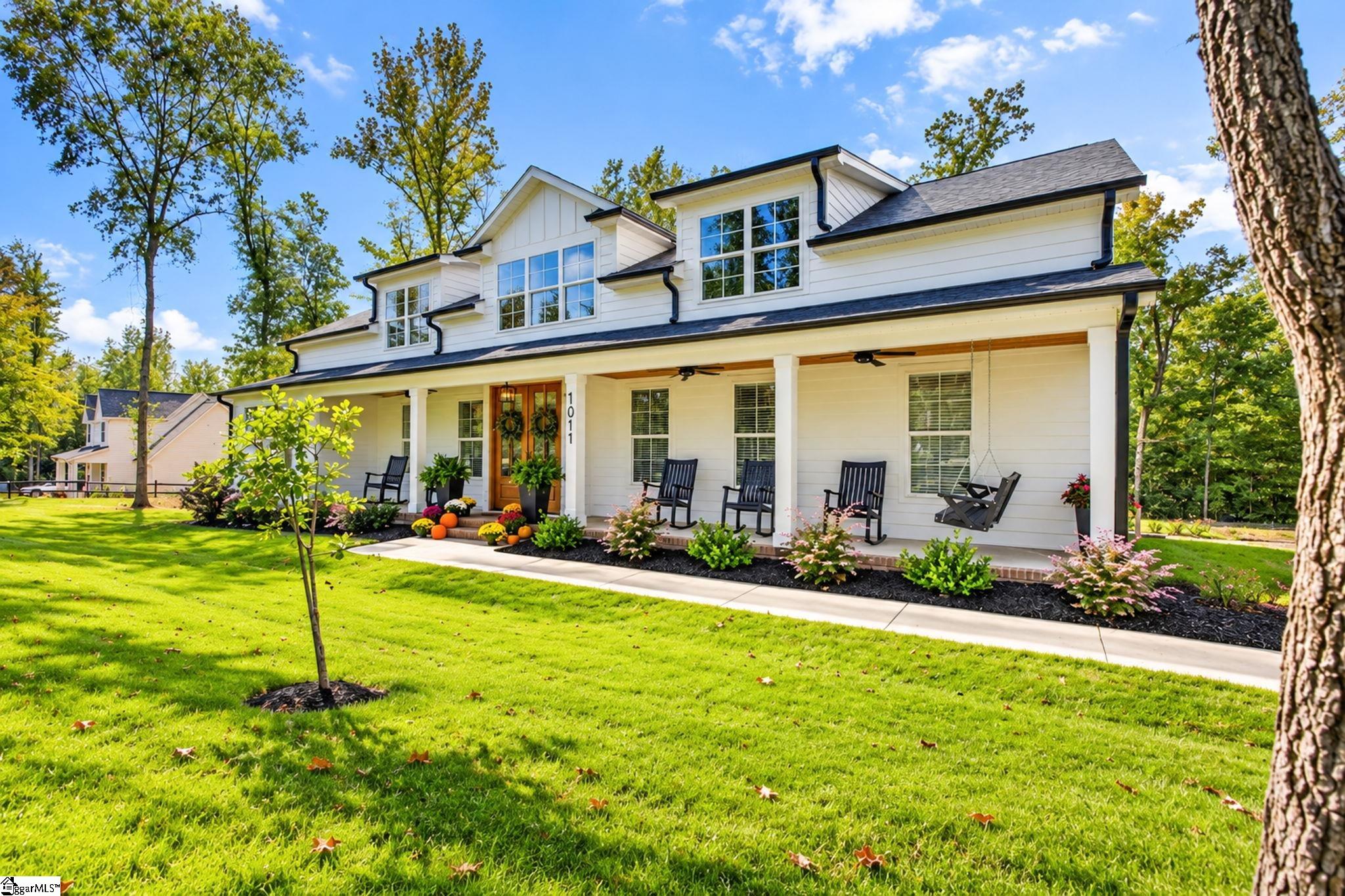 1011 Center Road