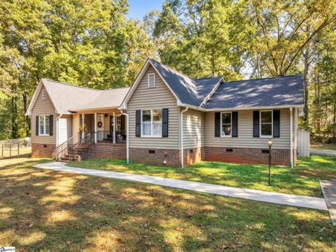 Photo for 126 Edinburg Road