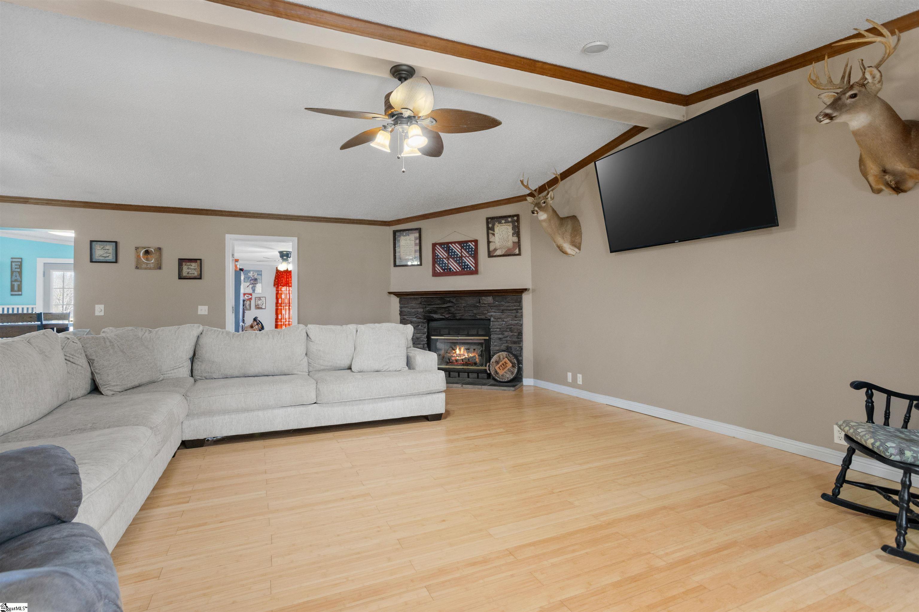 1320 Highway 182