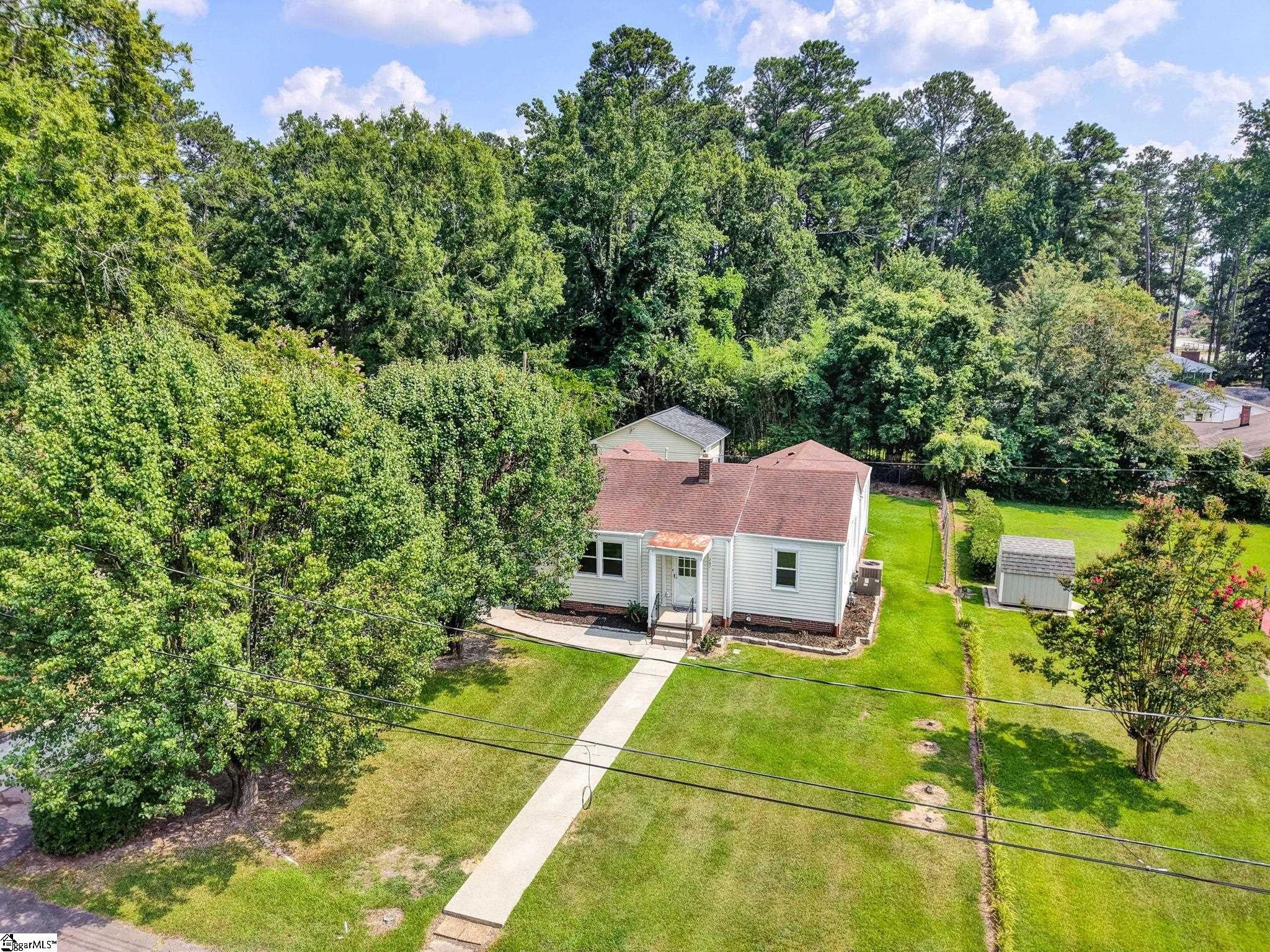 207 Elm Street, Clinton, SC, 29325