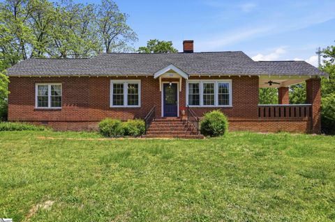 Photo of 100 Easley Highway, Pelzer, SC 29669 (MLS # 1588546)