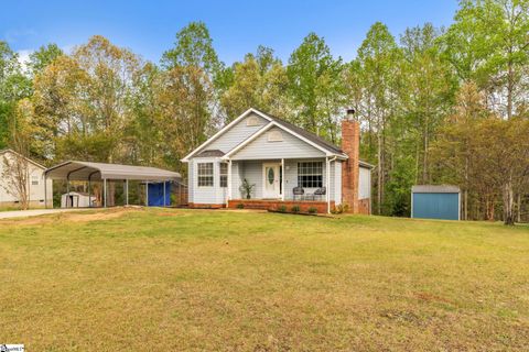 Photo of 132 Motor Boat Club Road, Greenville, SC 29611 (MLS # 1587460)