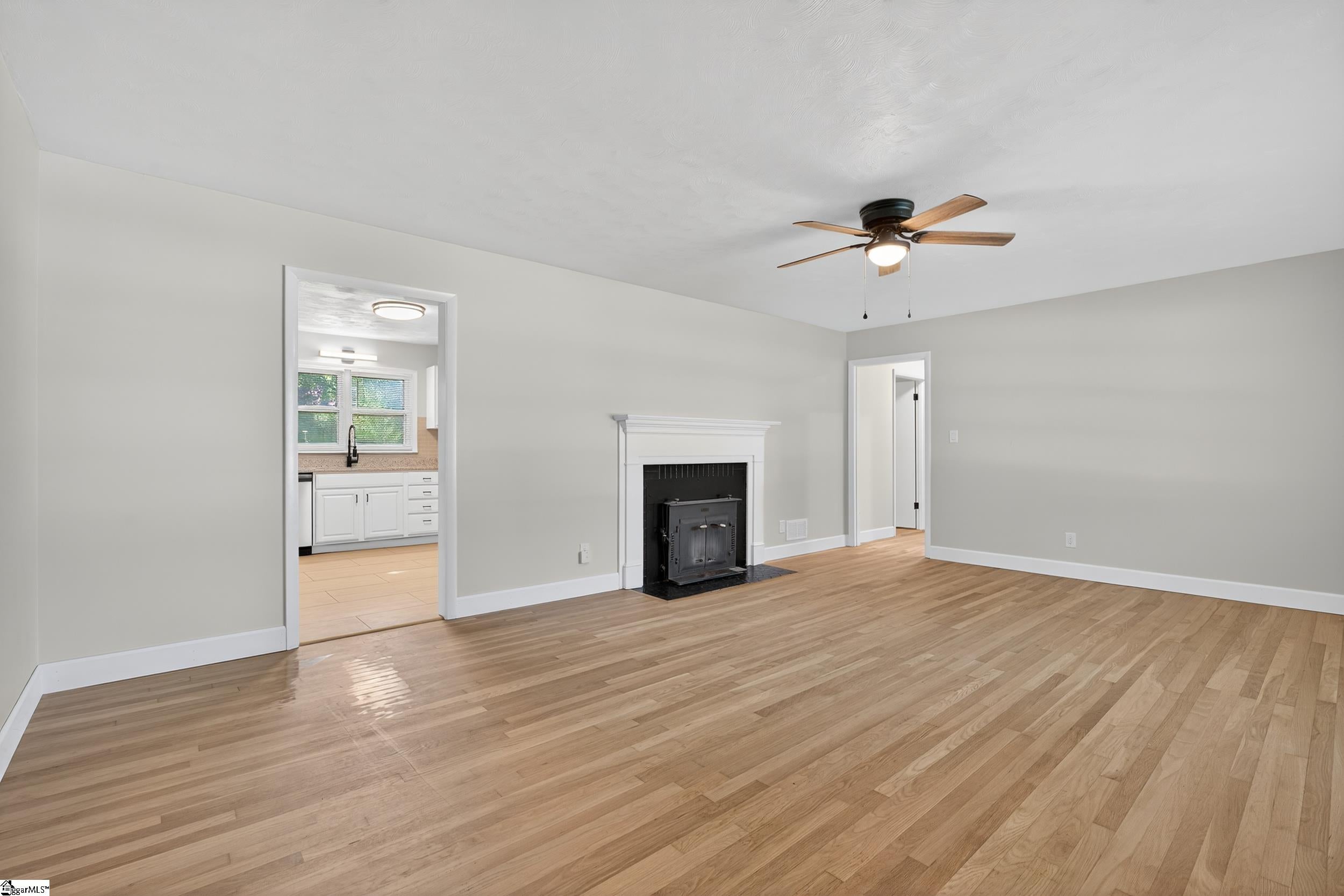 Real Estate Search 3 106 Keloy Street