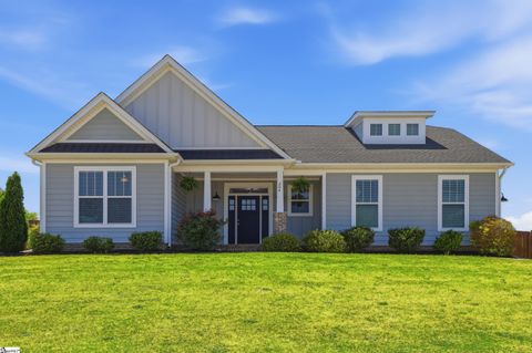 Photo of 204 Claridge Way, Greer, SC 29651 (MLS # 1589480)