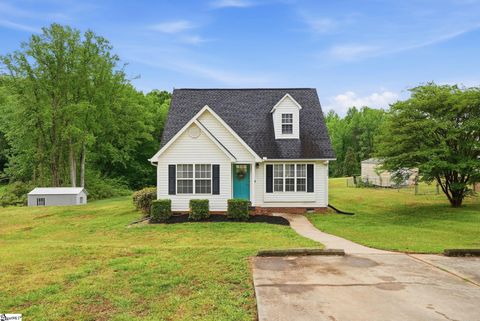 Photo of 524 Mount Tabor Church Road, Pickens, SC 29671 (MLS # 1590198)