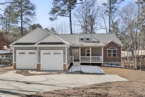 Photo of 252 Brassie Drive, McCormick, SC 29835 (MLS # 1581161)