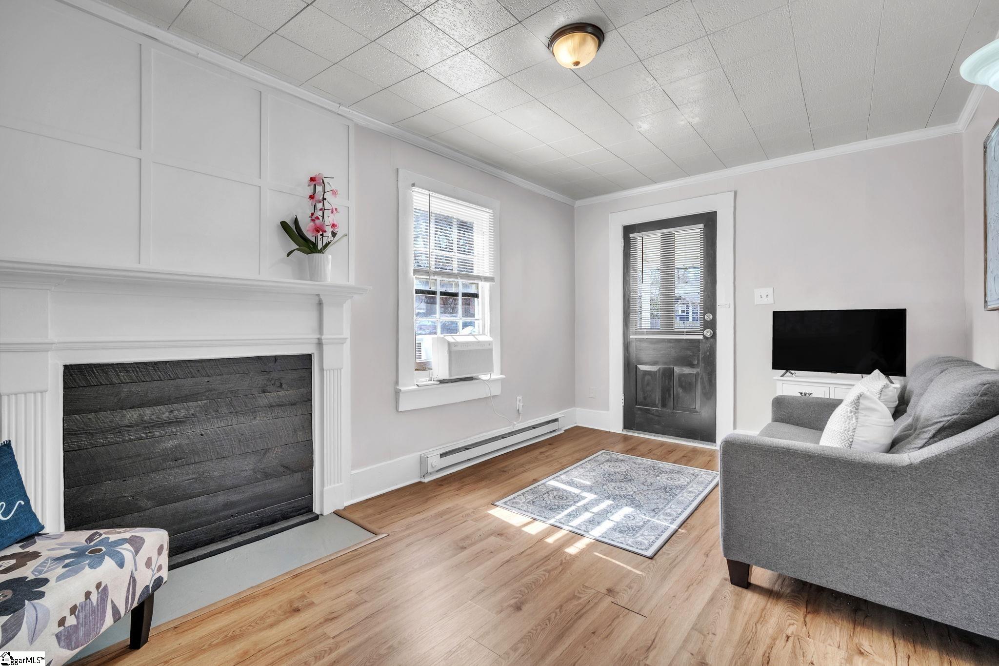60 N Humphrey Street