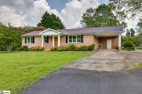Photo of 110 Charlton Circle, Easley, SC 29642 (MLS # 1596703)
